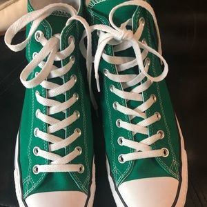 Converse Chuck Taylor’s All Star Hi Top